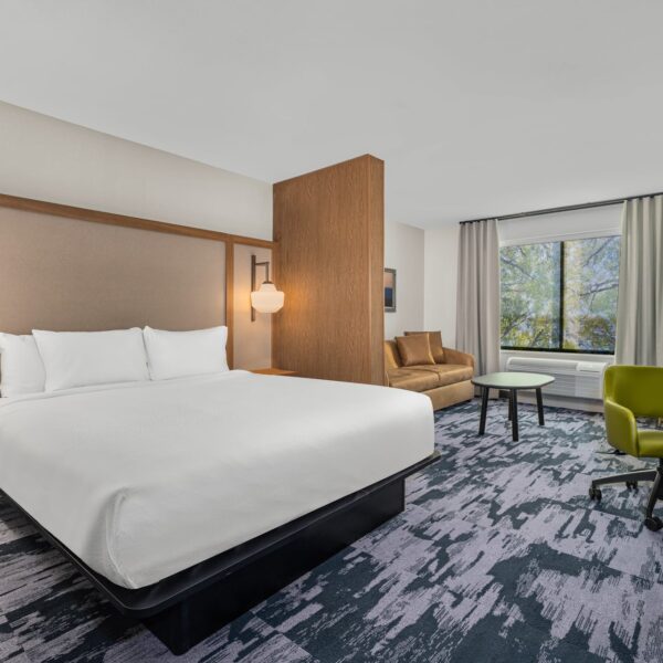 King Suite Guest Room